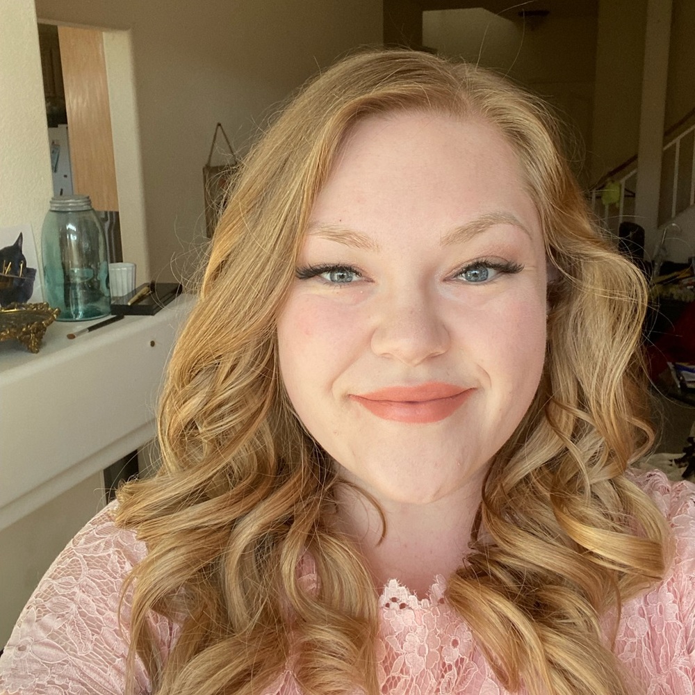 Meet your Posher, Breanna